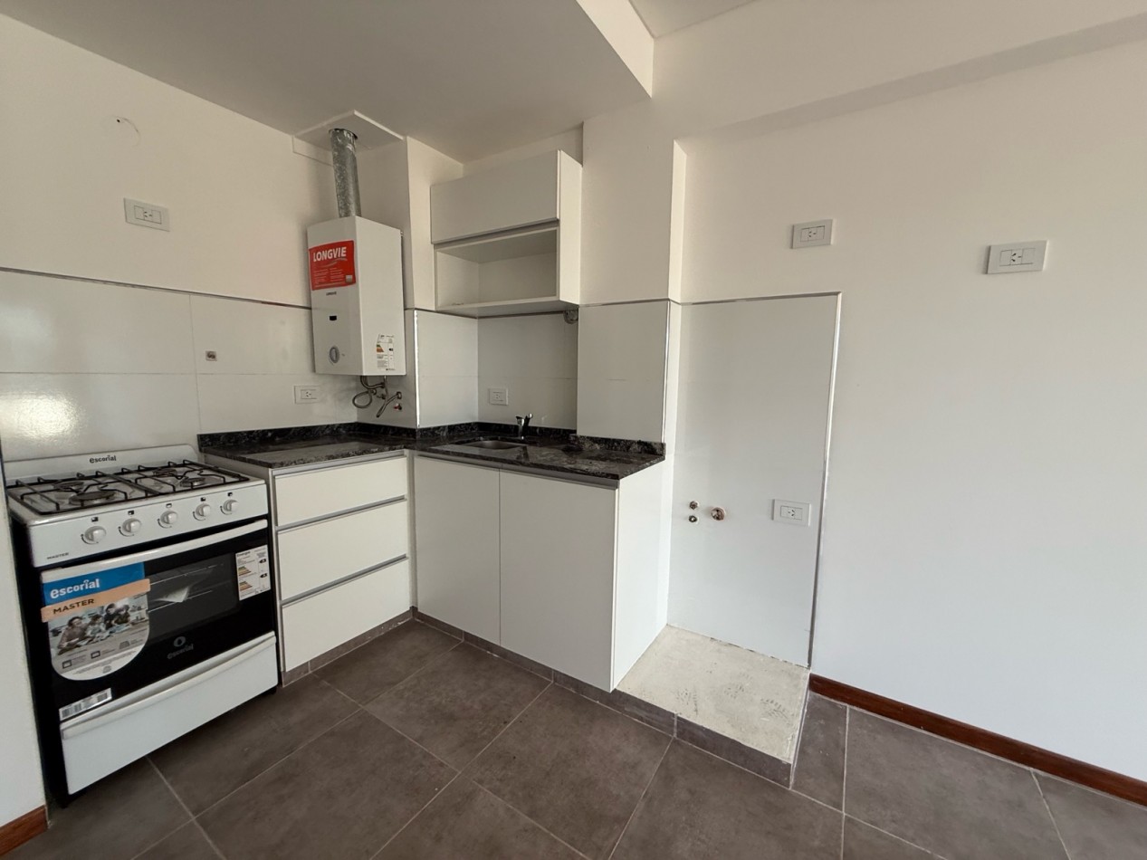 Venta Departamento 2 Dormitorios con Cochera Moreno 1900