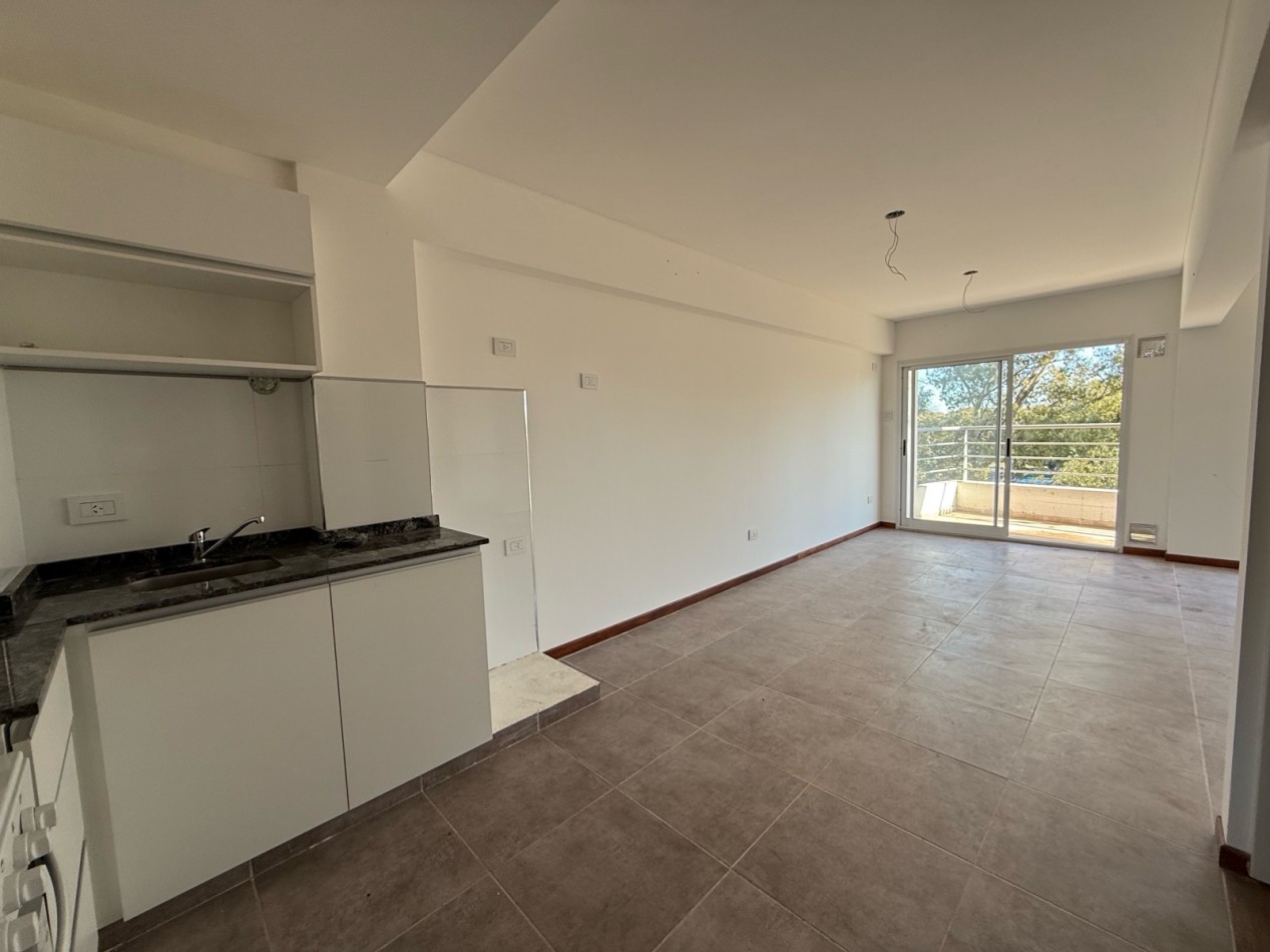 Venta Departamento 2 Dormitorios con Cochera Moreno 1900