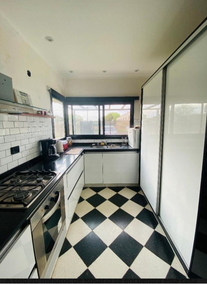 Casa 3 Dormitorios con Pileta y Jardin en Villa Amelia