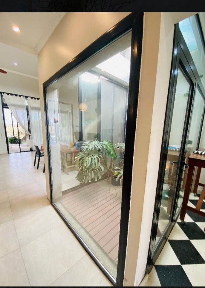 Casa 3 Dormitorios con Pileta y Jardin en Villa Amelia