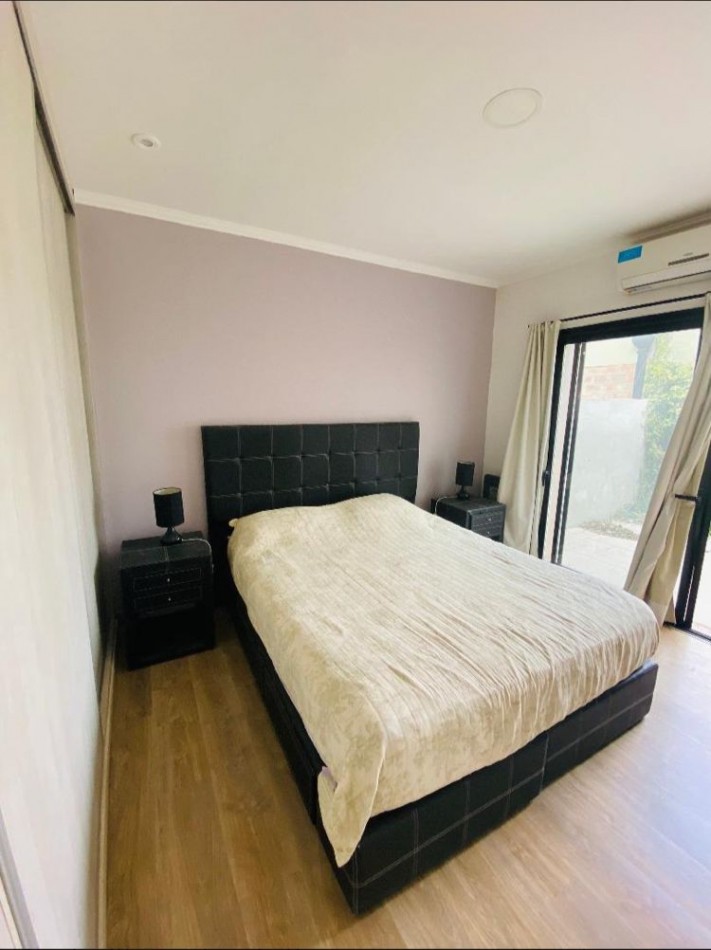 Casa 3 Dormitorios con Pileta y Jardin en Villa Amelia