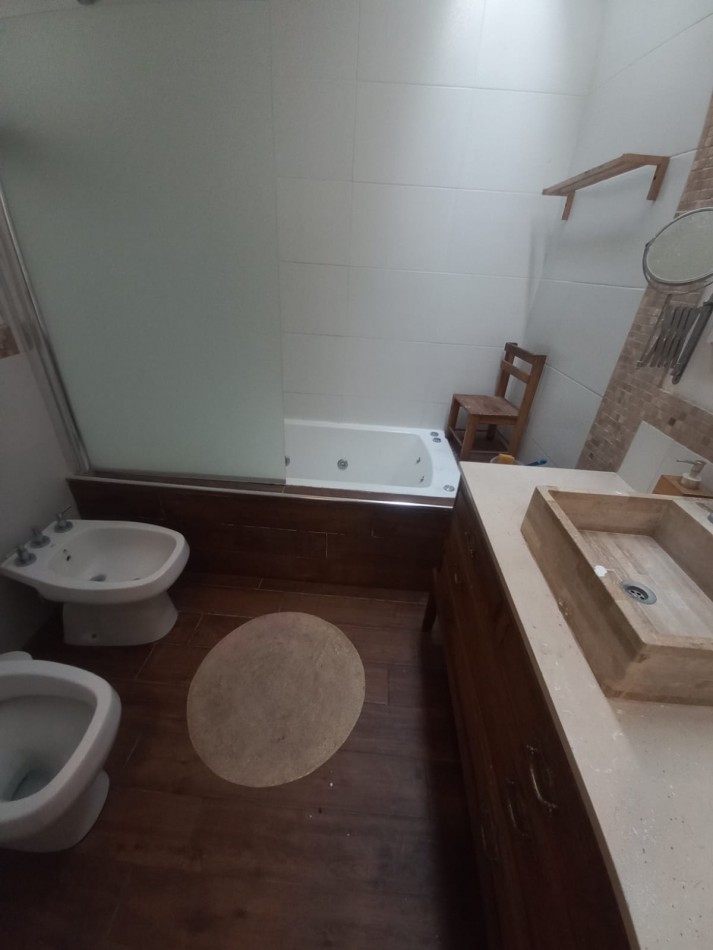 Casa 3 Dormitorios con Pileta y Jardin en Villa Amelia