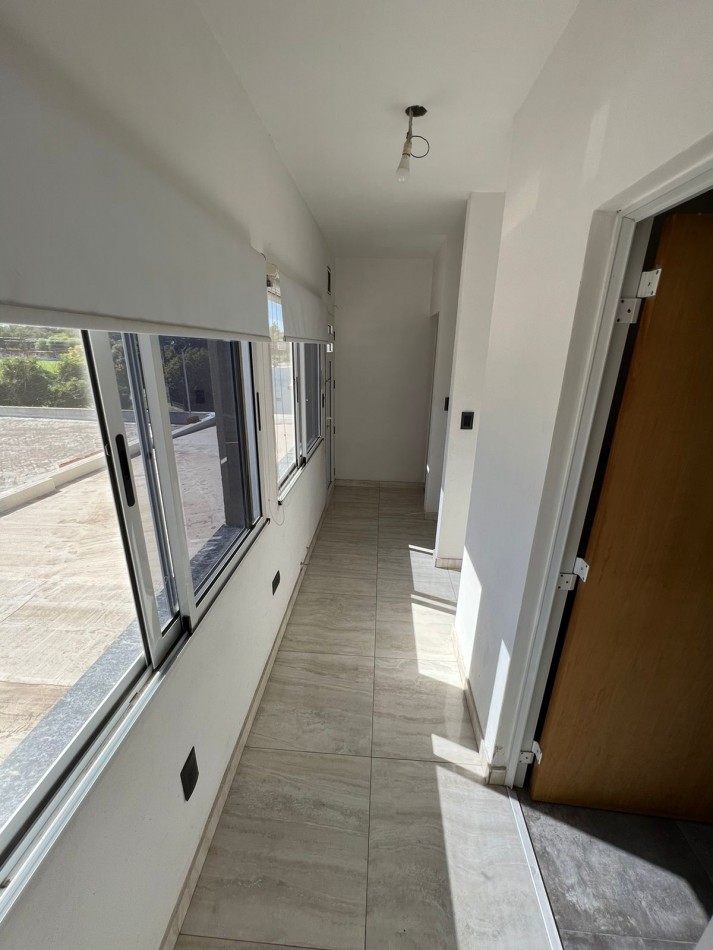 Venta Casa 2 Dormitorios con Cochera en Alvarez