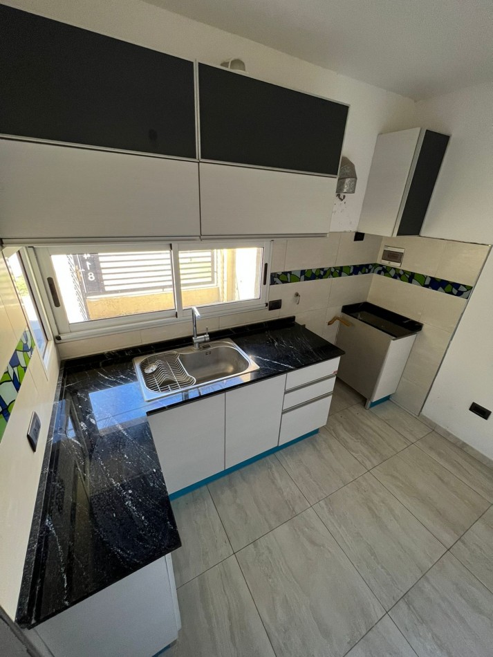 Venta Casa 2 Dormitorios con Cochera en Alvarez