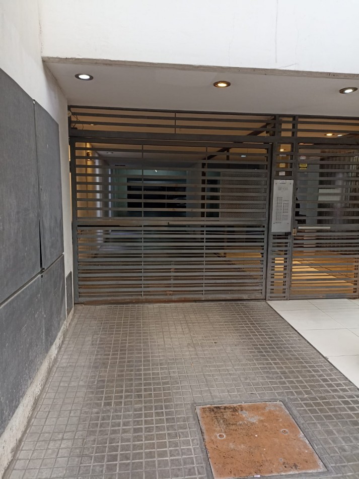 Venta Cochera en Barrio Lourdes Rosario San Juan 2700