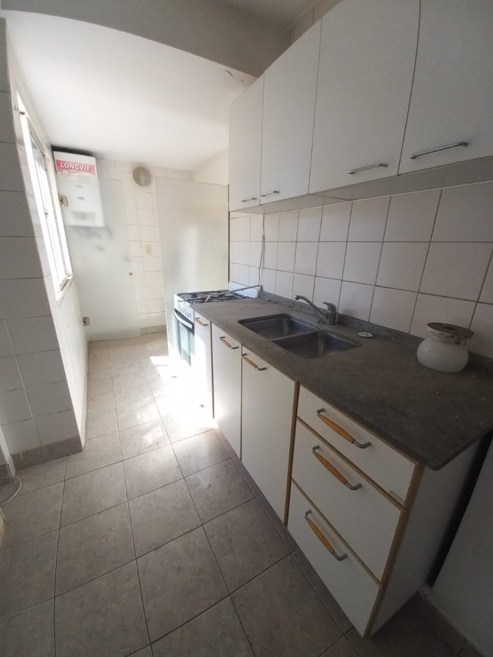 Departamento 2 Dormitorios con Balcon Buenos Aires 1000