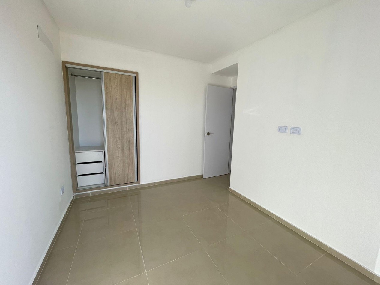 Venta Departamento 1 Dormitorio con Balcon Salta 3500