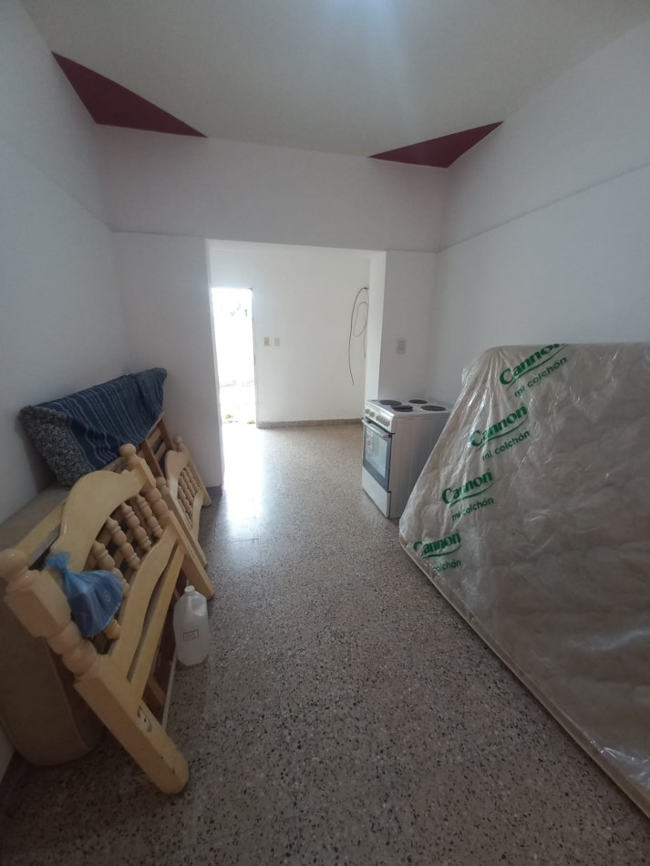 Casa centrica en Alvarez sobre Bv. Alvarez 400