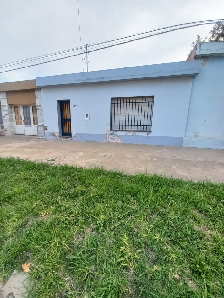 Casa centrica en Alvarez sobre Bv. Alvarez 400