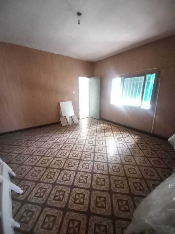 Casa centrica en Alvarez sobre Bv. Alvarez 400