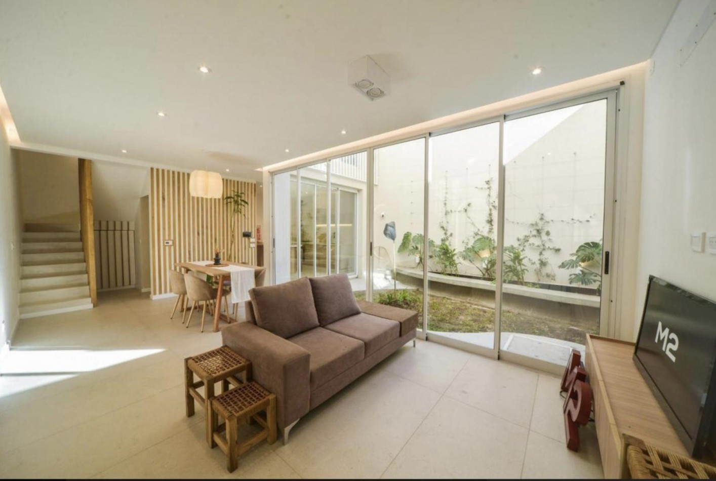 Casa 3 Dormitorios con Pileta y Parrillero Balcarce 1400