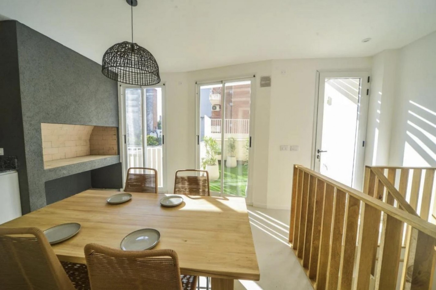 Casa 3 Dormitorios con Pileta y Parrillero Balcarce 1400