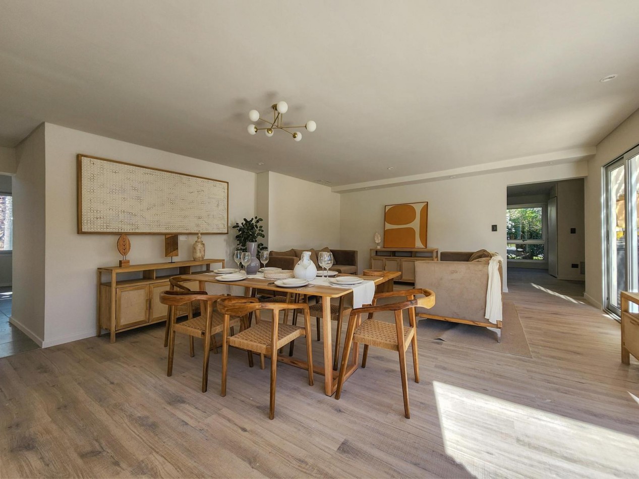 Venta Casa 3 Dormitorios con Pileta Funes Hill Miraflores