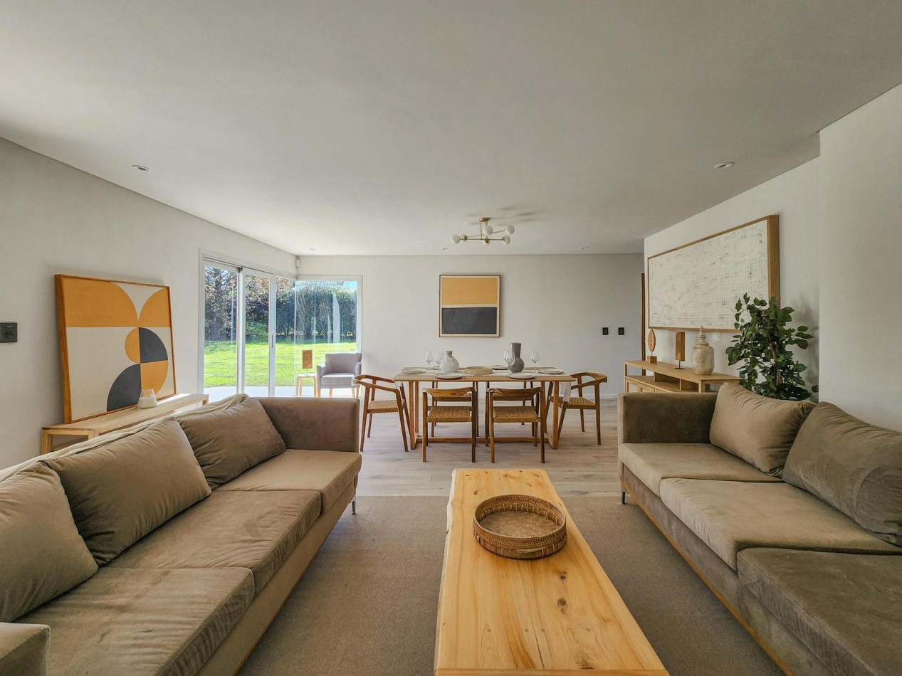 Venta Casa 3 Dormitorios con Pileta Funes Hill Miraflores