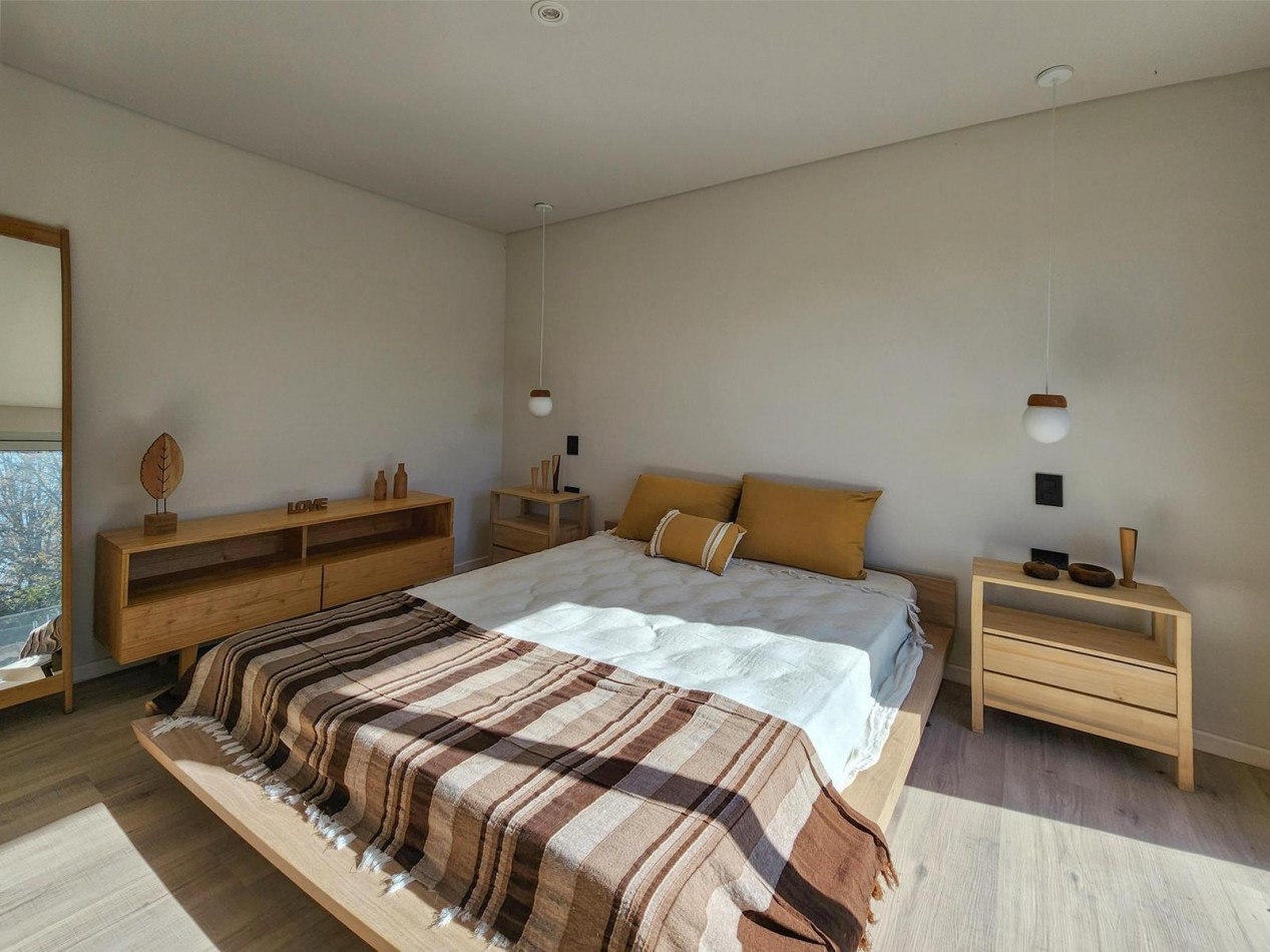 Venta Casa 3 Dormitorios con Pileta Funes Hill Miraflores
