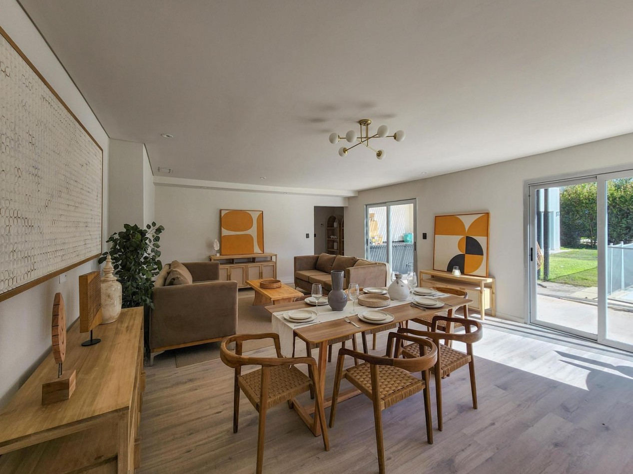 Venta Casa 3 Dormitorios con Pileta Funes Hill Miraflores