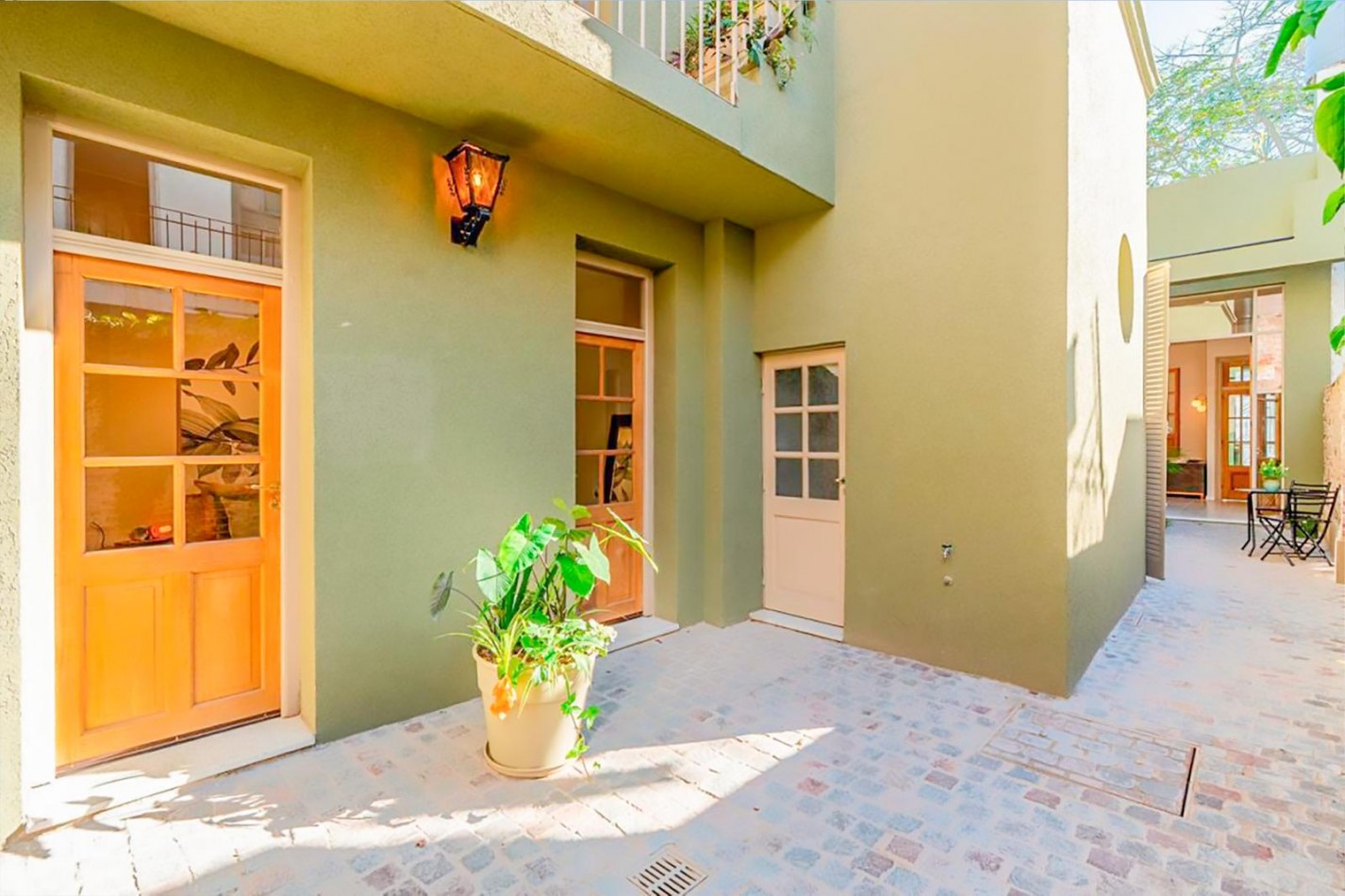 Venta Casa 3 Dormitorios Reciclada con Pileta y Parrillero Ricchieri 400
