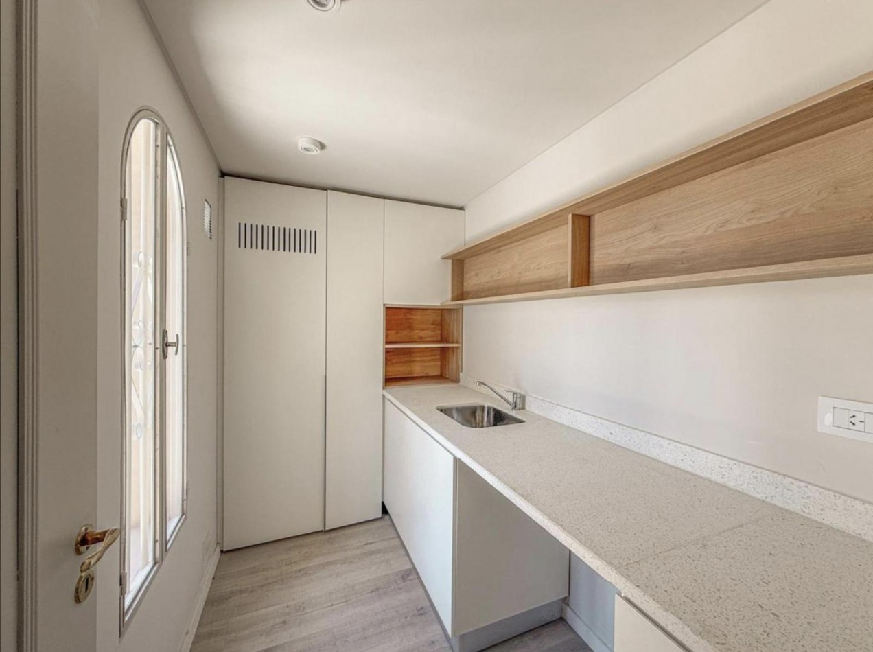 Casa 4 Dormitorios con Cochera, Pileta, Patio y Terraza Viamonte 1400 Barrio Abasto